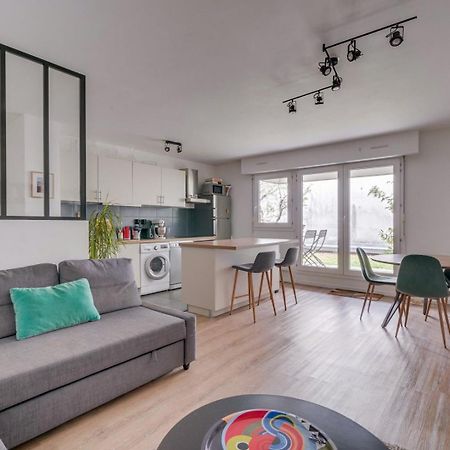 Apartmán Pleasant Flat In Bordeaux With Terrace And Parking Exteriér fotografie