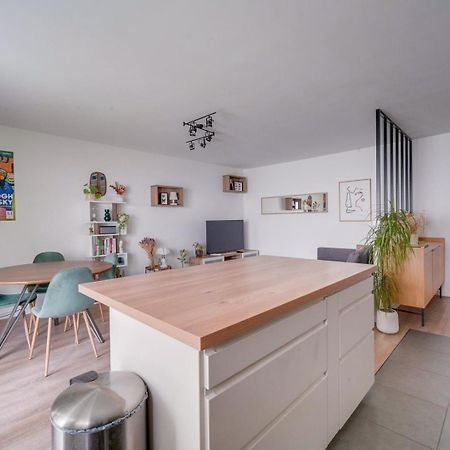 Apartmán Pleasant Flat In Bordeaux With Terrace And Parking Exteriér fotografie