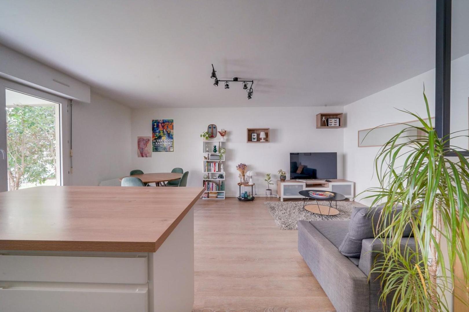 Apartmán Pleasant Flat In Bordeaux With Terrace And Parking Exteriér fotografie