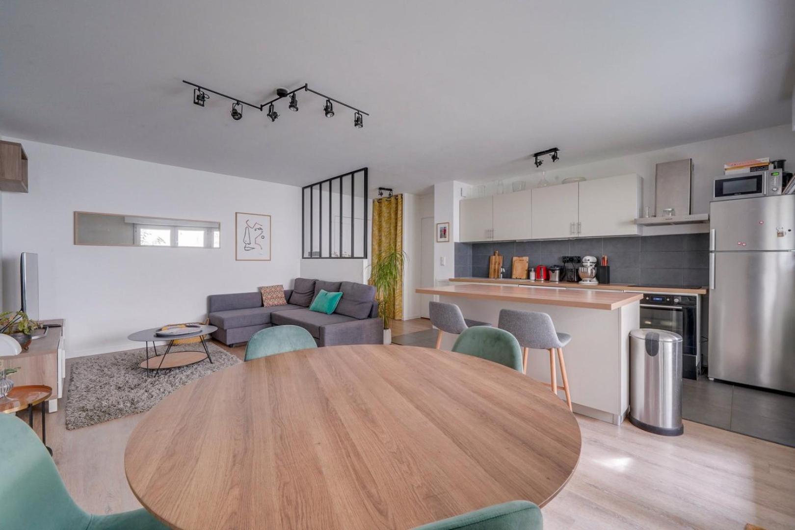 Apartmán Pleasant Flat In Bordeaux With Terrace And Parking Exteriér fotografie