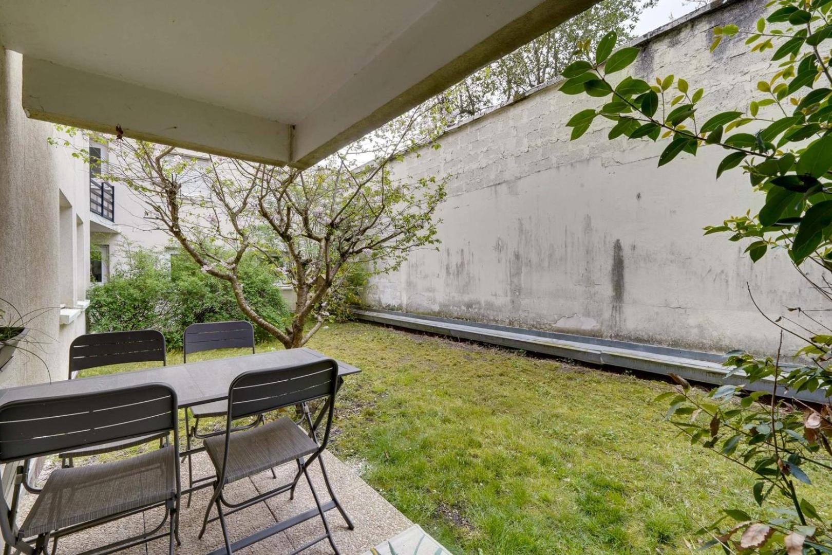 Apartmán Pleasant Flat In Bordeaux With Terrace And Parking Exteriér fotografie
